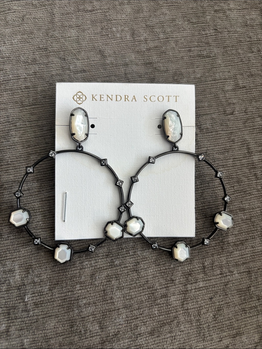 Kendra Scott Sheila Hoops